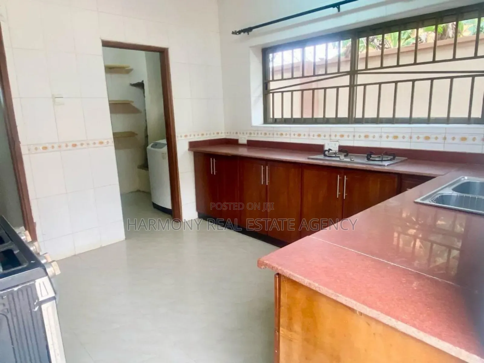 4bdrm House in Airport Residential Area for rent