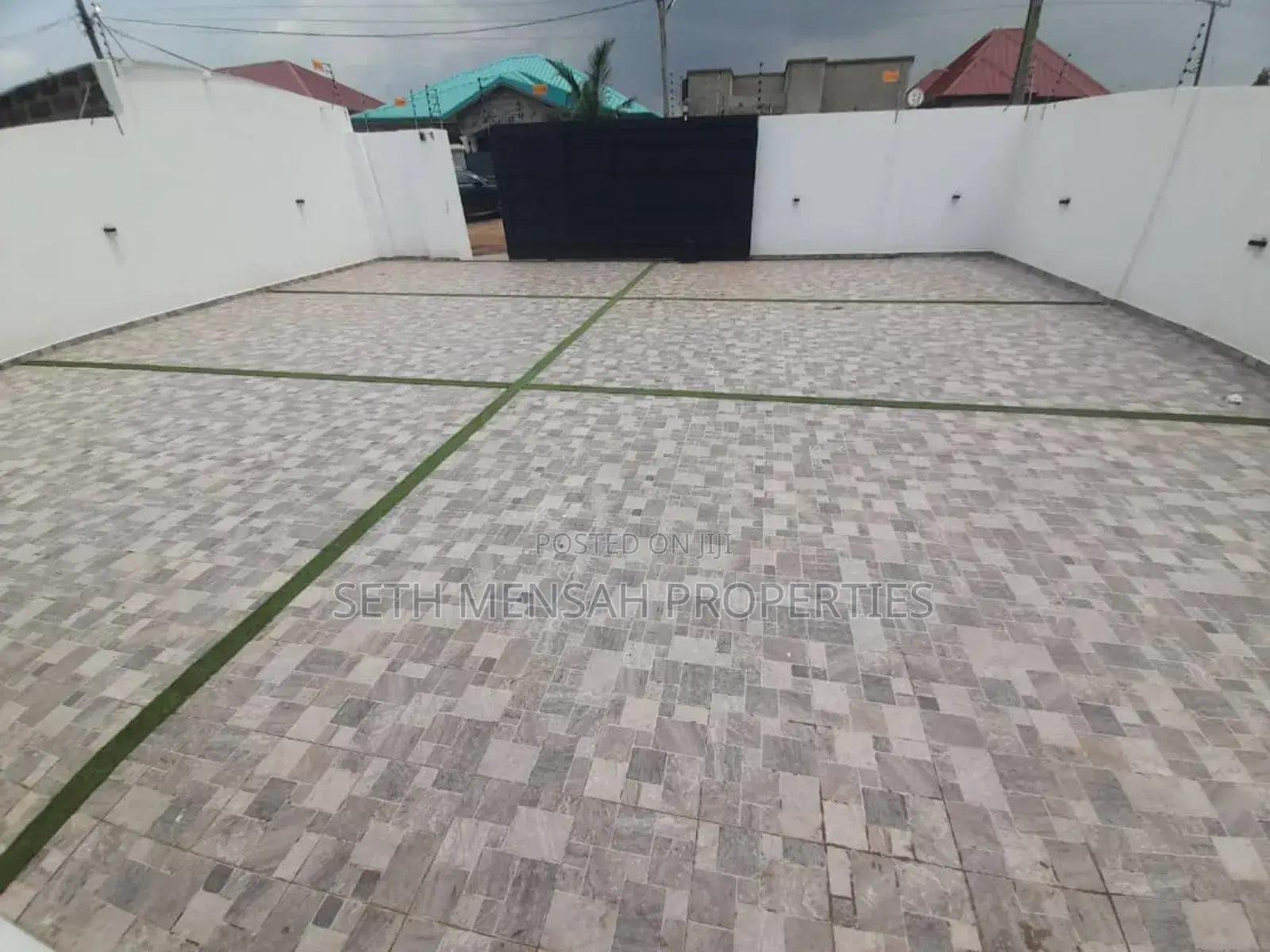 Furnished 3bdrm House in Lakeside for sale