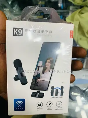  Wireless Microphone for Interview