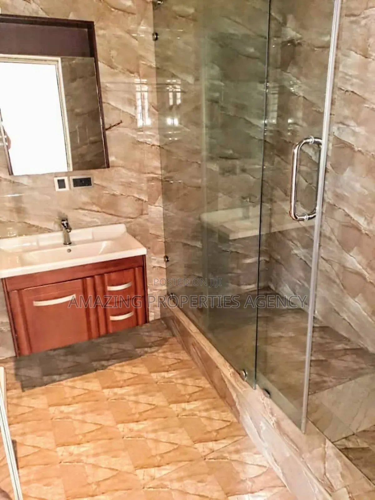 4bdrm House in Adjiriganor for rent