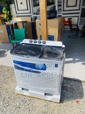 Twin Tub Midea 12kg Semi-Automatic Washing Machine.