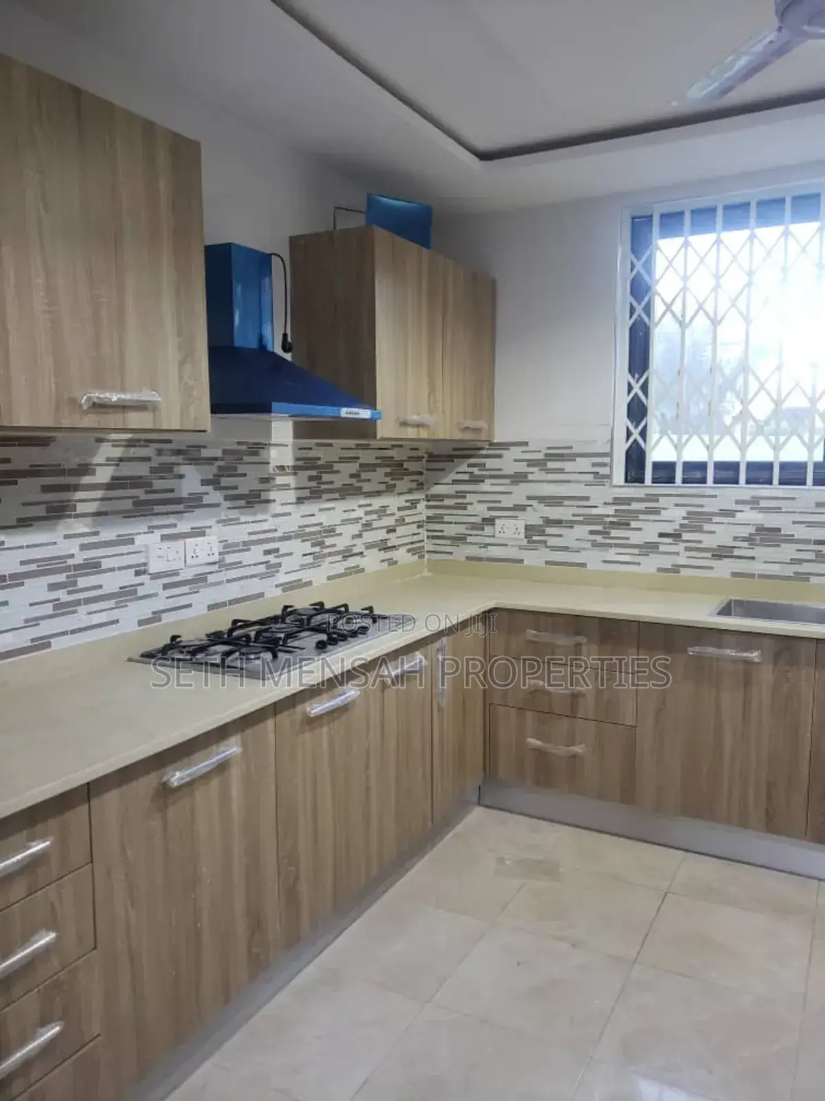 4bdrm House in Pokuase for sale
