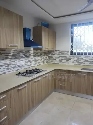 4bdrm House in Pokuase for sale