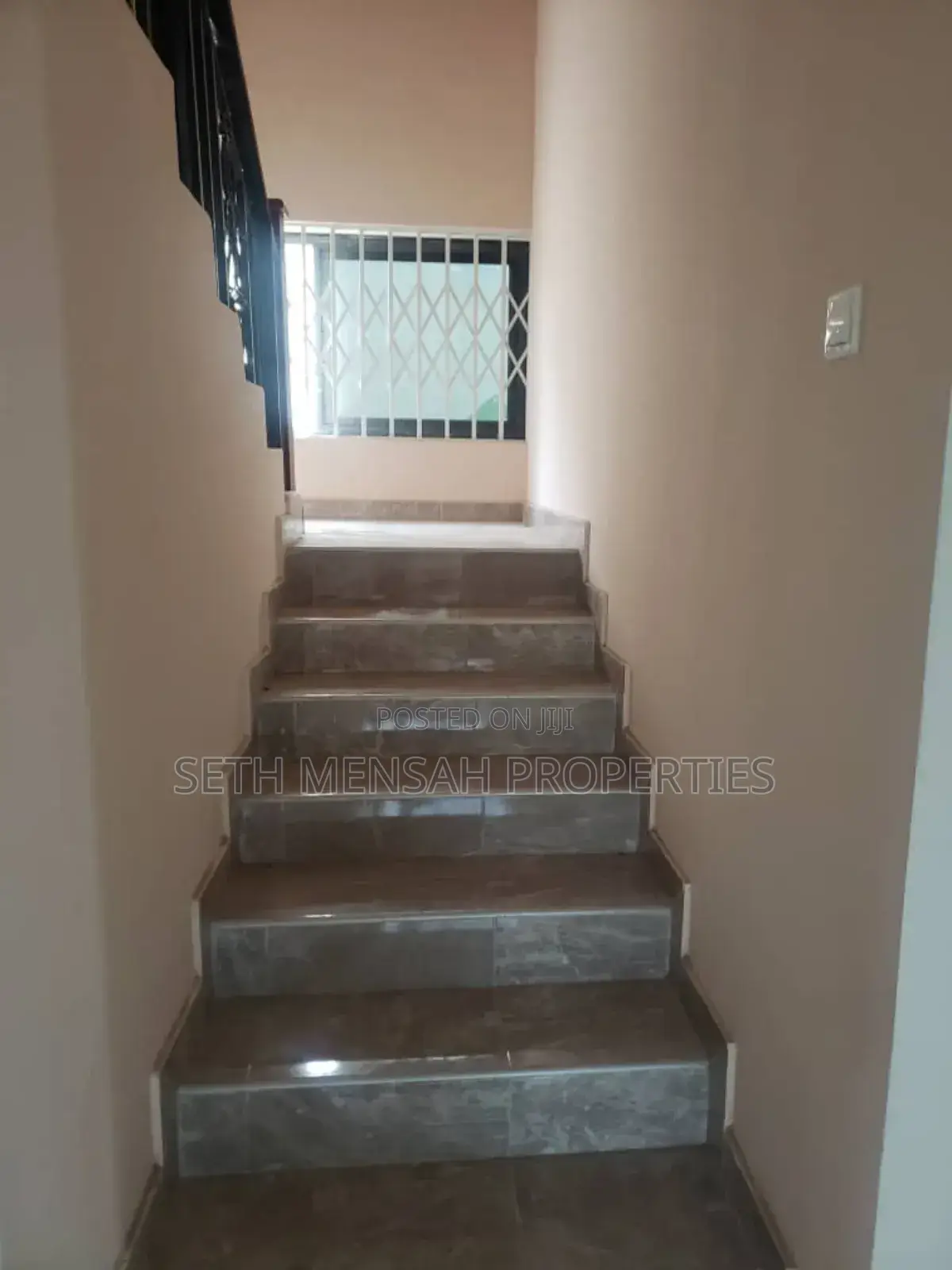 4bdrm House in Pokuase for sale