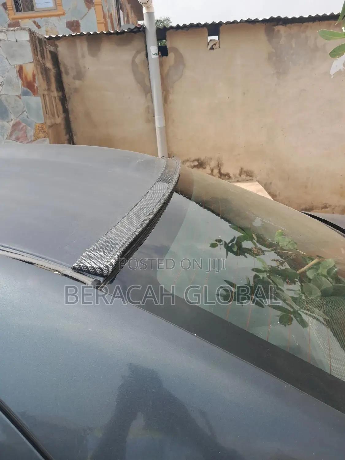 Universal Wind Glass Back Lip Spoiler