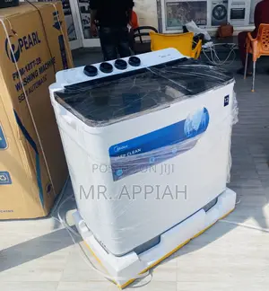 Twin Tub Midea 12kg Electric Washing Machine.