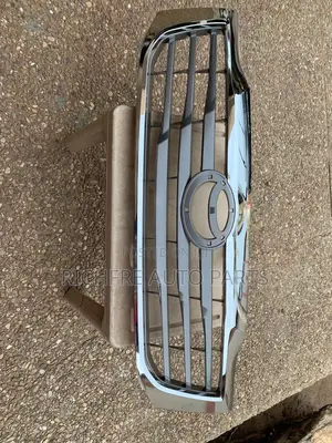 Toyota Fortuner 2012 Front Shells/Grille