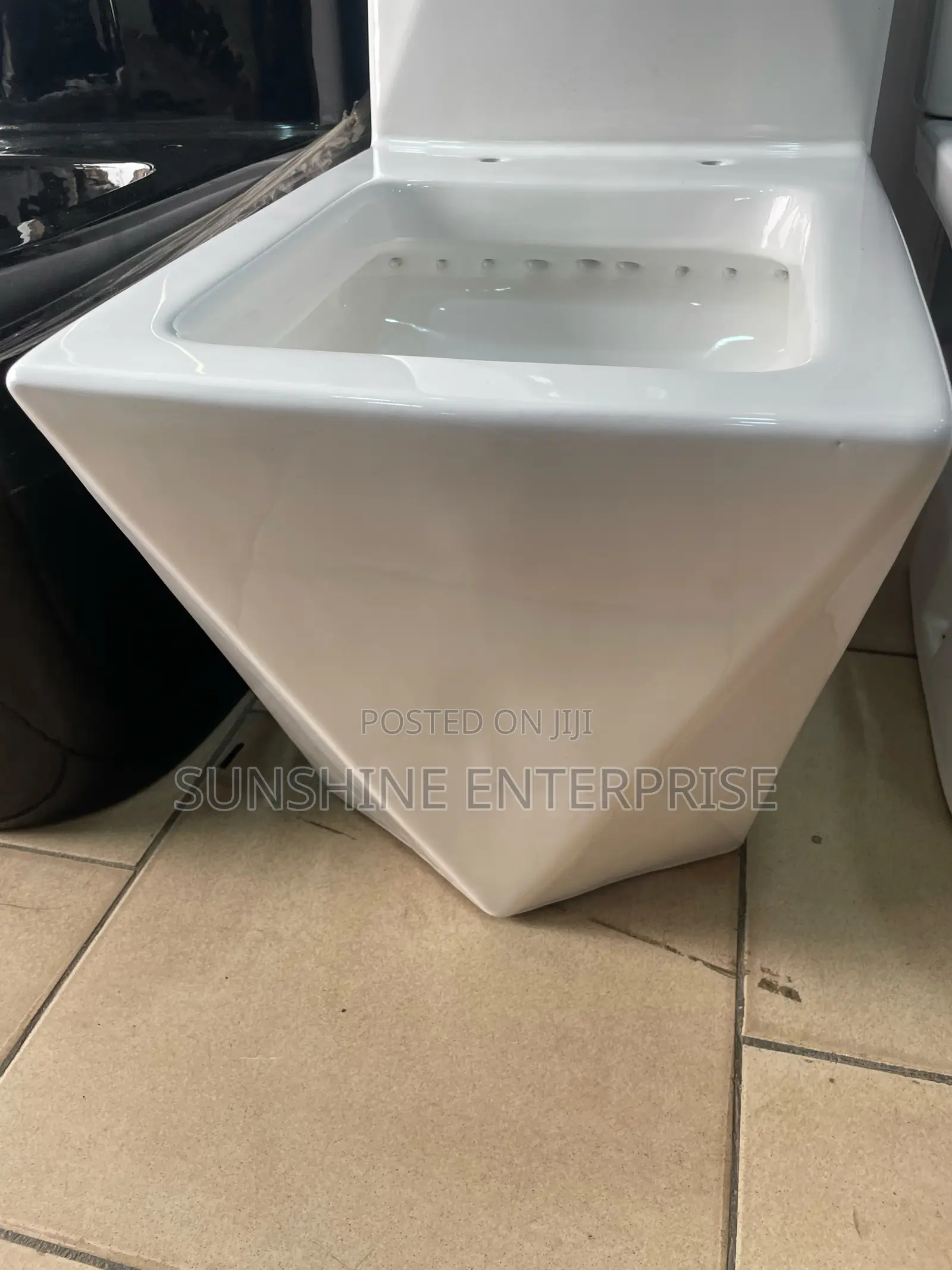 Diamond Luxury Water Closet