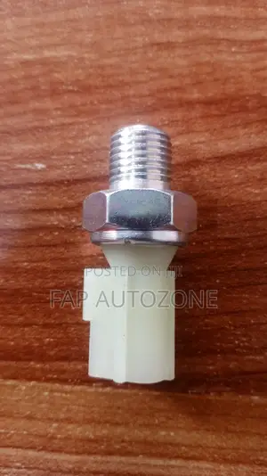 10575. Original Ford, Lincoln Oil Pressure Sensor From Usa