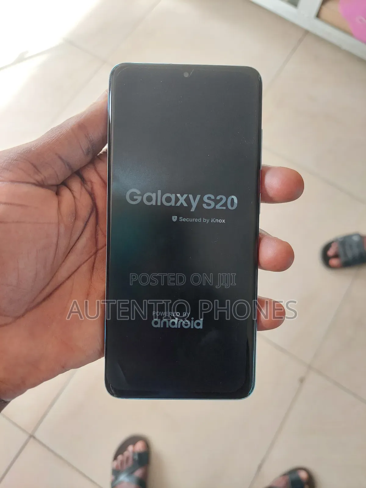 New Samsung Galaxy S20 128 GB White