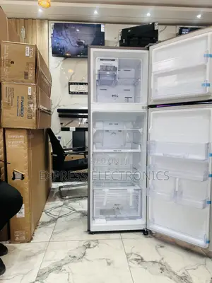 RT31 Double Door Samsung Smart Inverter Fridge.