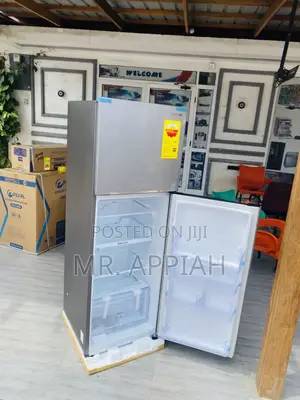 Shop Classic Samsung RT 31 Top Freezer Electric Fridge.