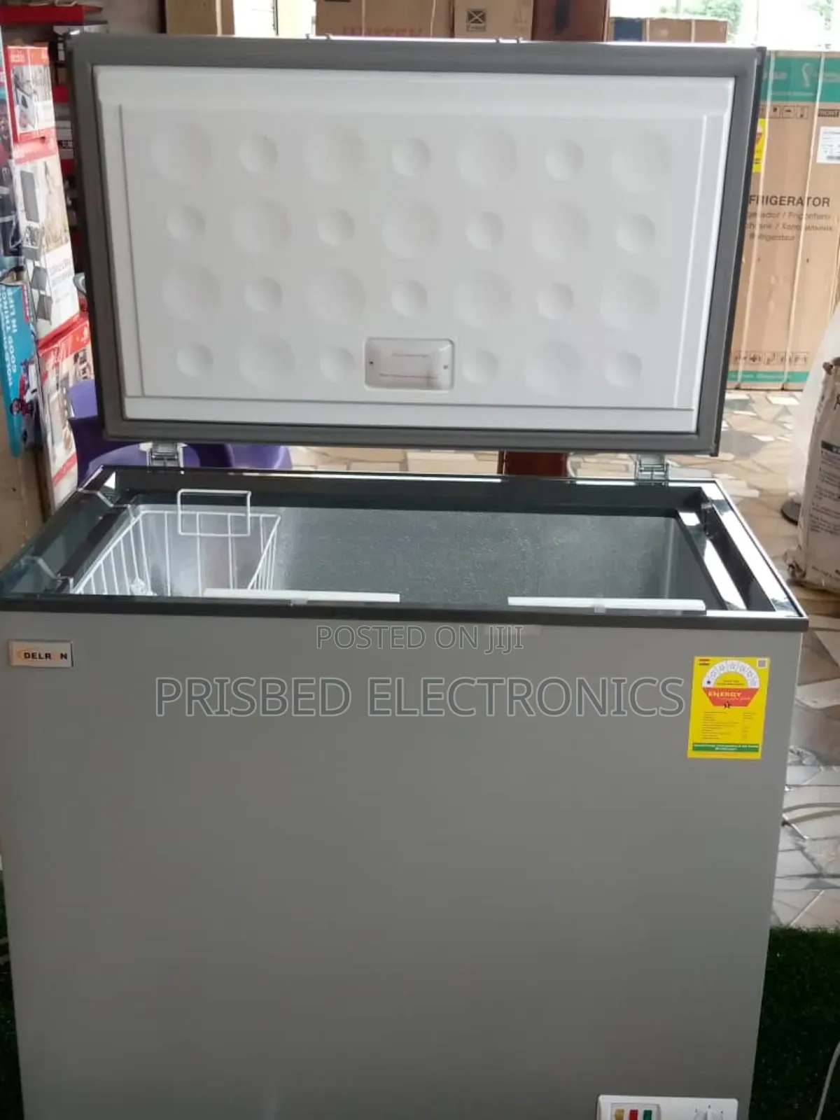 Delron Chest Freezer 197 Litres