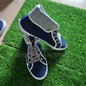 Brand New Jean City Walk Sneaker Just Arrived From Germany