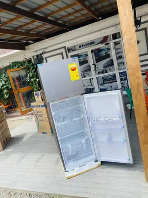 Quality Yet Affordable Samsung RT 31 Top Freezer Fridge,310L