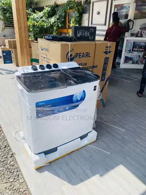 Affordable Midea 12kg Twin Tub Electric Washing Machine.