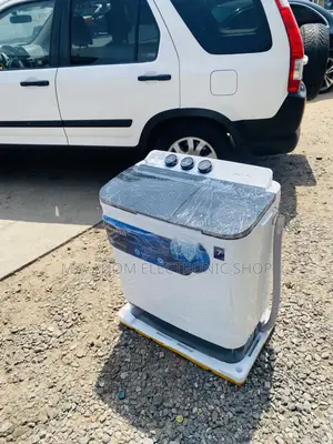 Shop Quality Midea 7kg Twin Tub Electric Washing Machine.