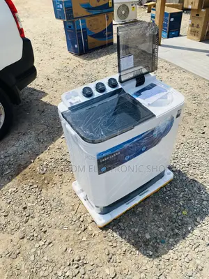 Adorable Midea 7kg Semi-Automatic Electric Washing Machine.