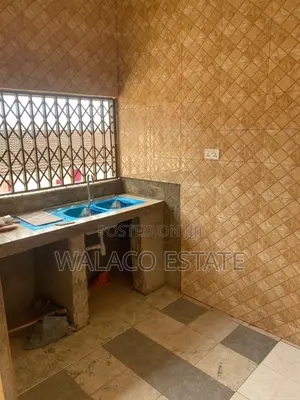 1bdrm Apartment in Walako Estate, Lapaz for rent