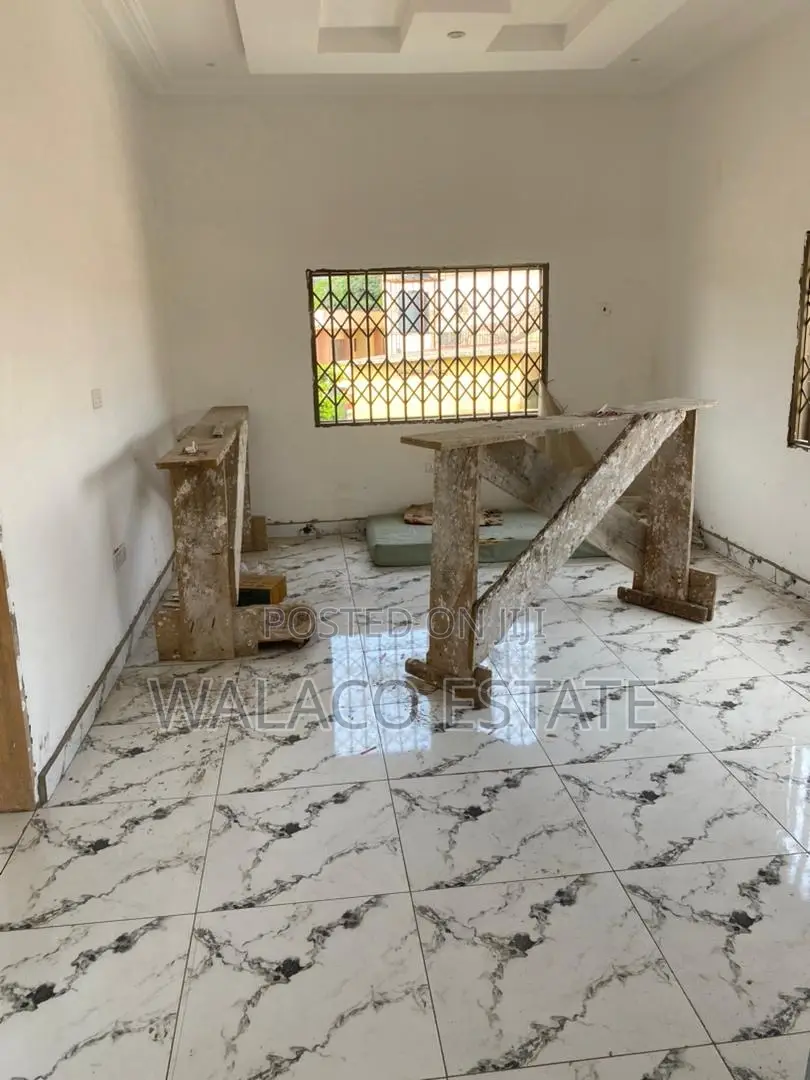 1bdrm Apartment in Walako Estate, Lapaz for rent