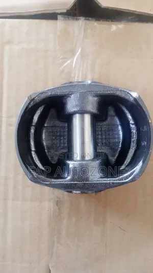0659. Original F150, Expedition Engine Piston From USA P5028