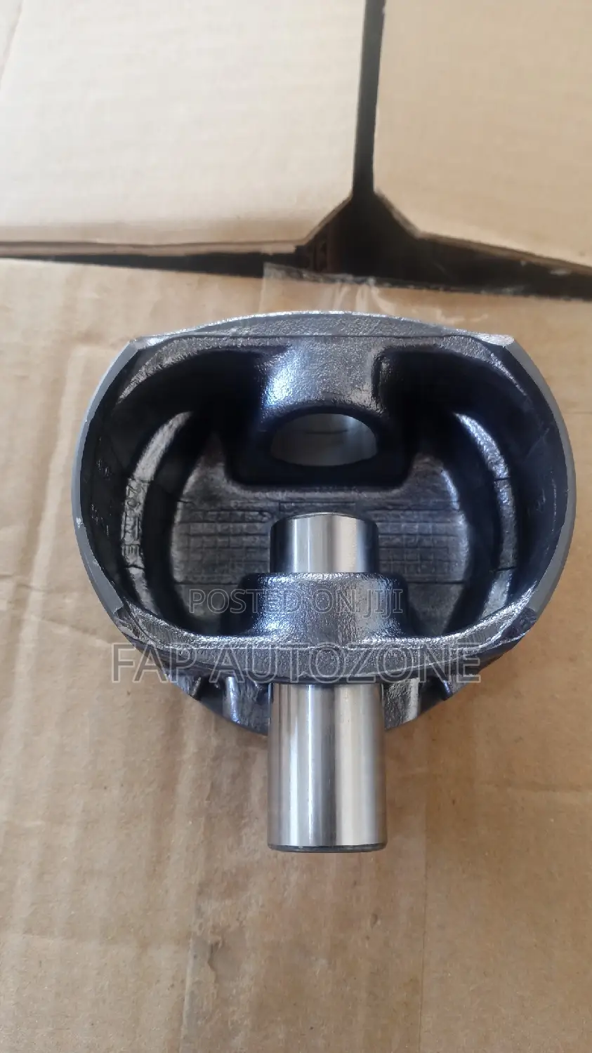 0659. Original F150, Expedition Engine Piston From USA P5028