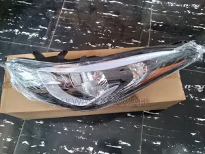 Hyundai ELANTRA 014 - 016 Headlight Pair