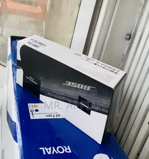 Classic Bose Sound Link Wireless Bluetooth Party Speaker.