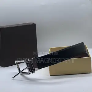 Simple Hook Belts (13 Pics on the Ad)