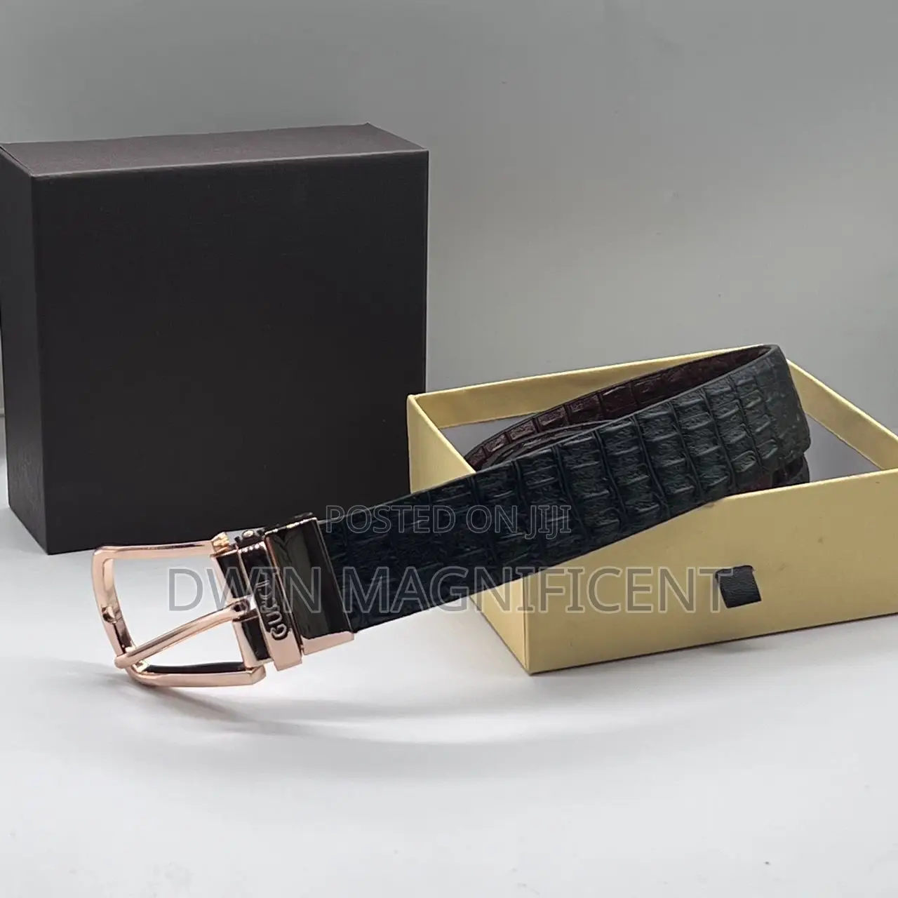 Simple Hook Belts (13 Pics on the Ad)