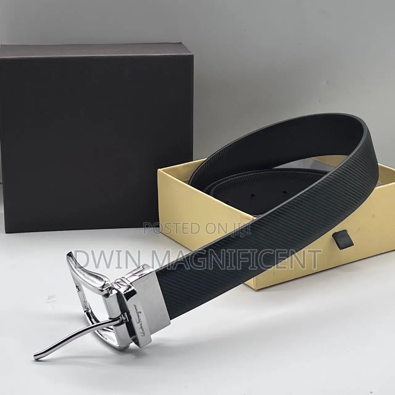 Simple Hook Belts (13 Pics on the Ad)