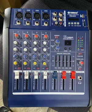 Yamaha_ 4 Channel Power Mixer