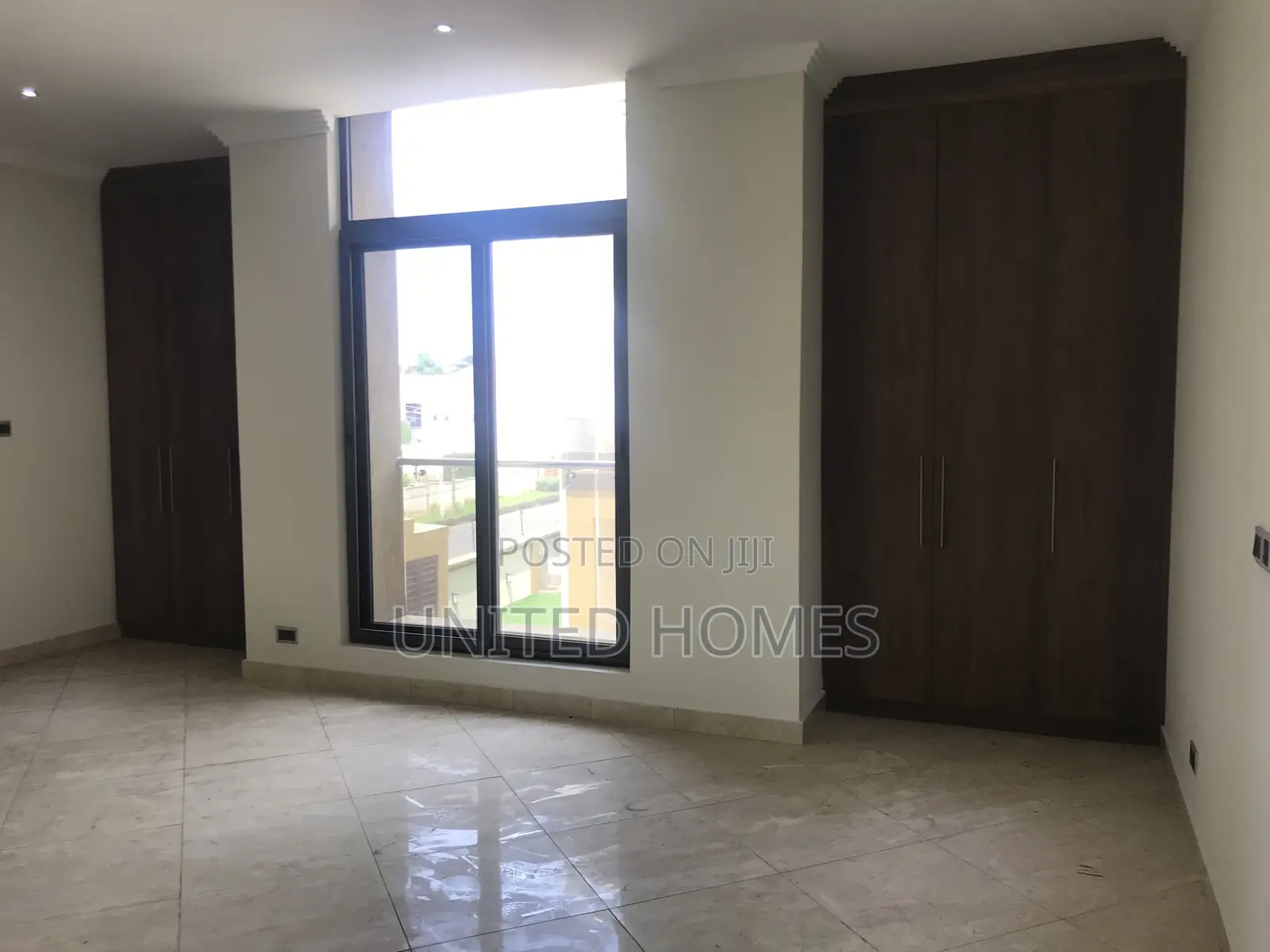 4bdrm House in Dzorwulu for rent