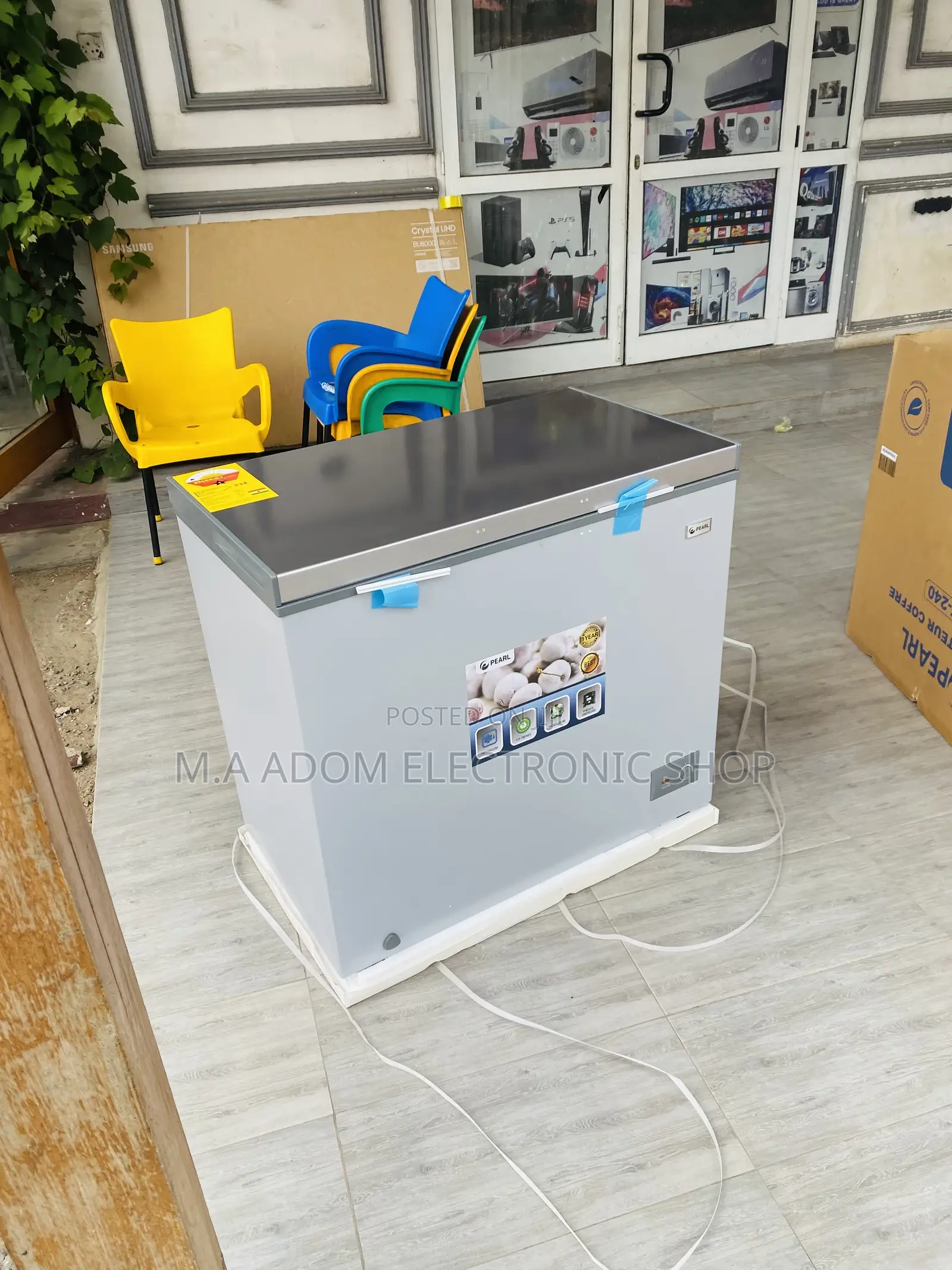 Purchase Pearl PCF 240, 200L 1 Door Electric Freezer.