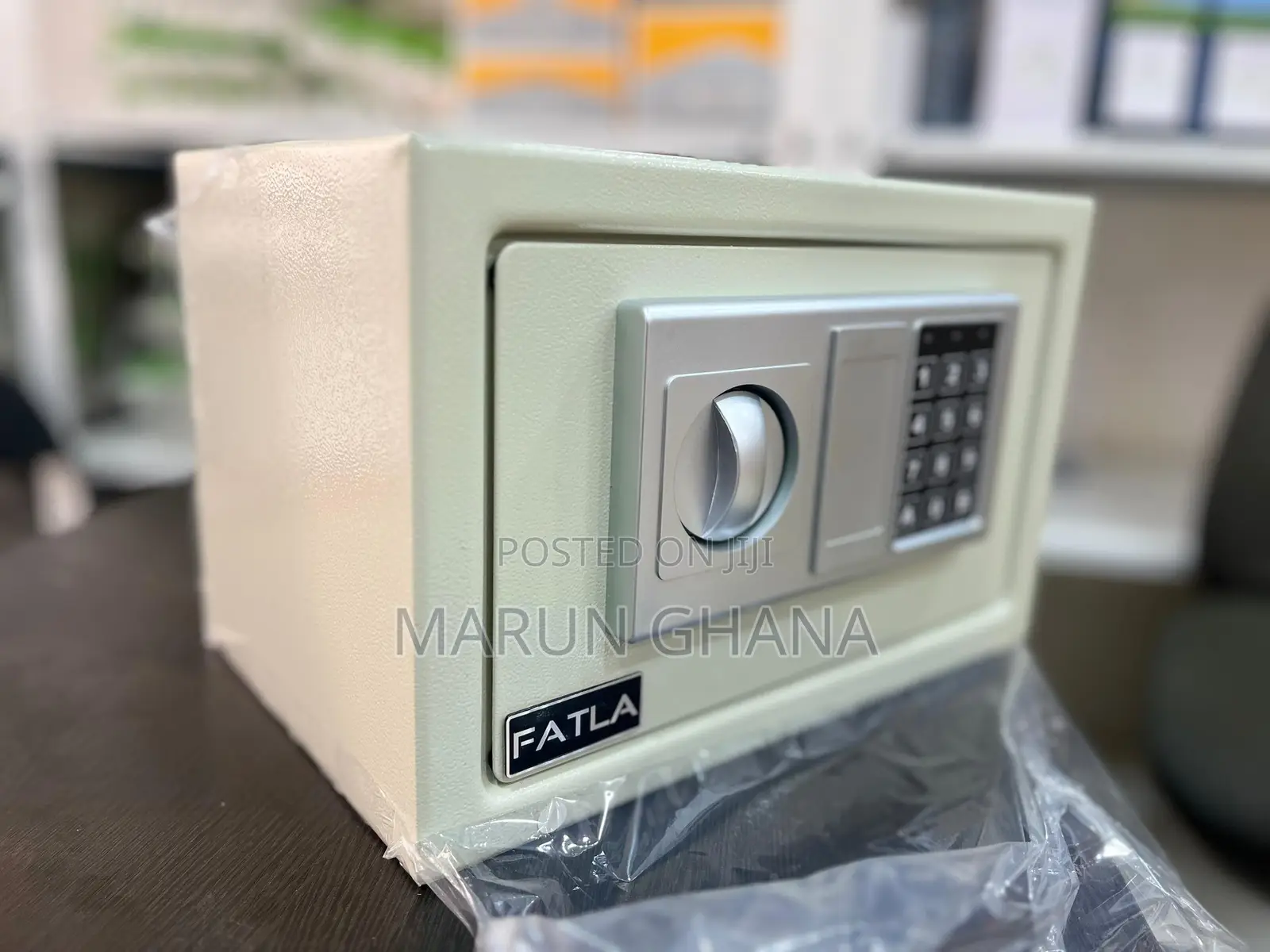 Money Safe Locker Box 20e (20l) Beige Color