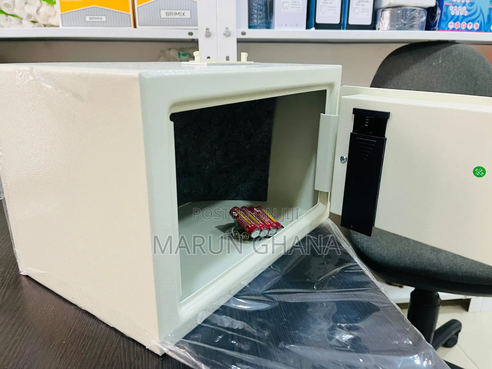 Money Safe Locker Box 20e (20l) Beige Color