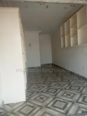 Spacious,Busy,Roadside Shop/Store/Showroom,Warehouse,Spintex