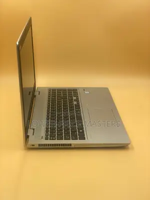 New Laptop HP 650 G4 8GB Intel Core I7 SSD 256GB