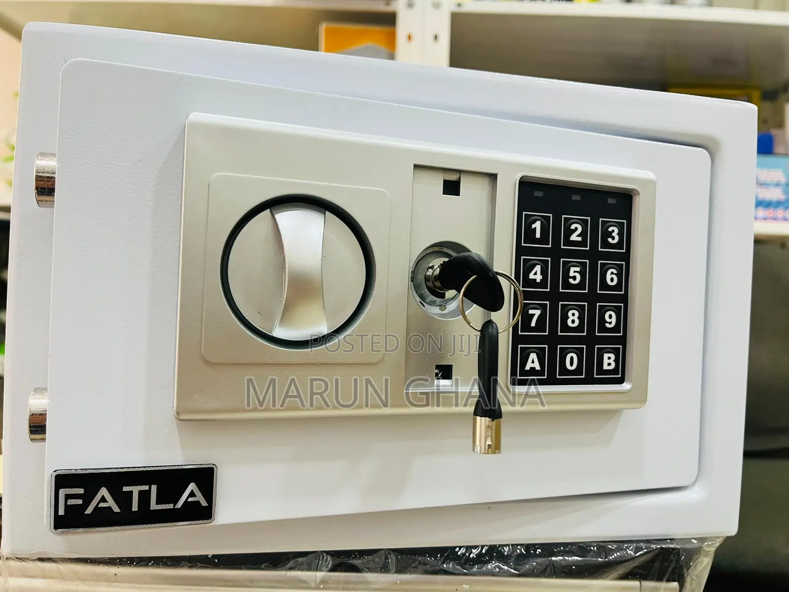 Money Safe Locker Box 20e (20l) Digital + Key - White Color
