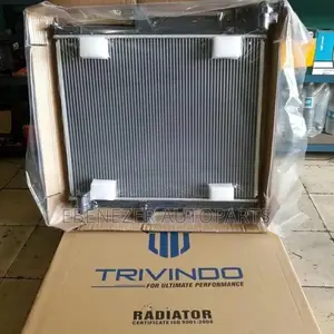 Mitsubishi Pajero Radiator/Water Tank 2009 2010 2011 2012