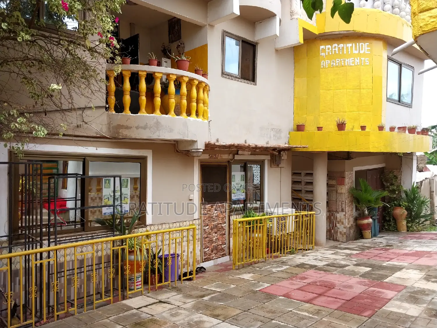 Gratitude:1bdrm Premium Deluxe Suite: Ghc300 Per Day - 2 Guests
