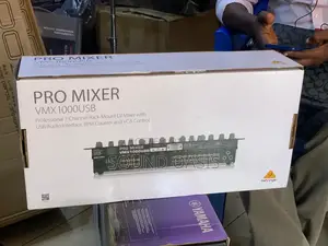 Behringer Pro Mixer VMX1000USB 5-Channel DJ Mixer