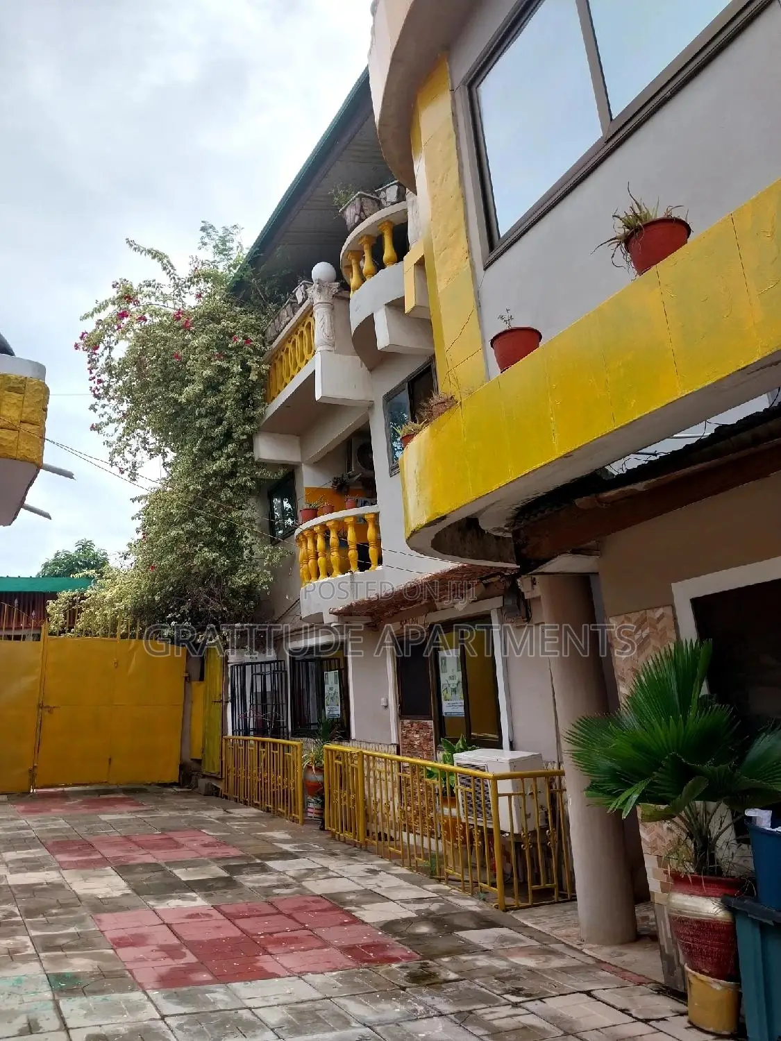 Gratitude:1bdrm Premium Deluxe Suite: Ghc300 Per Day - 2 Guests