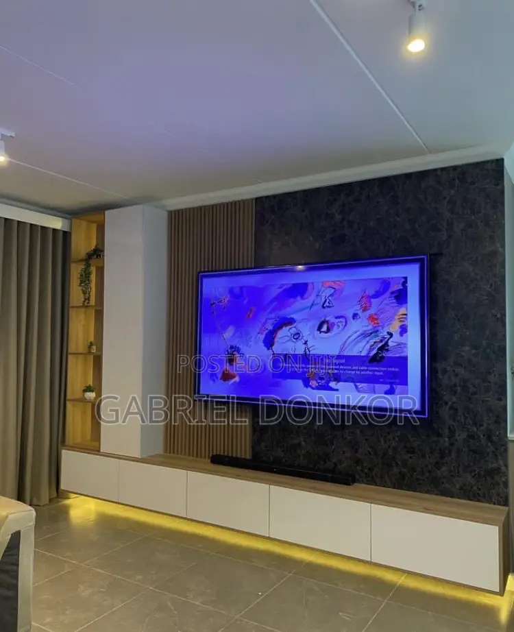 Executive TV Unit