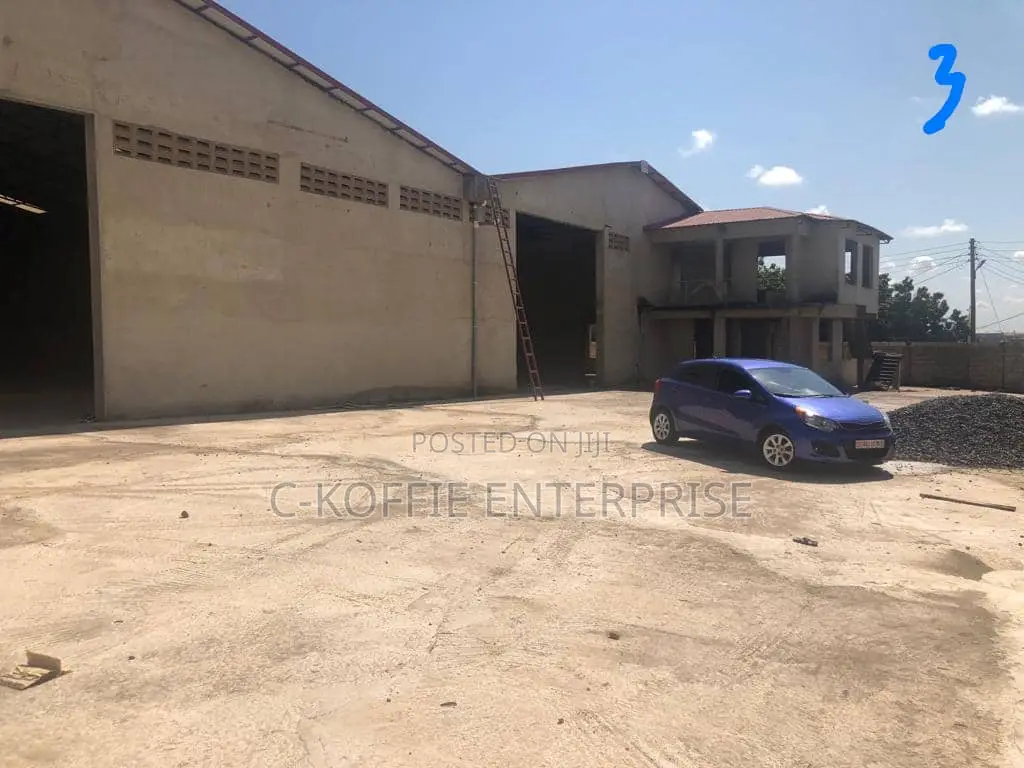740sqm Warehouse at Tema Motoway for Rent