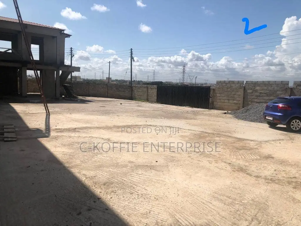 740sqm Warehouse at Tema Motoway for Rent