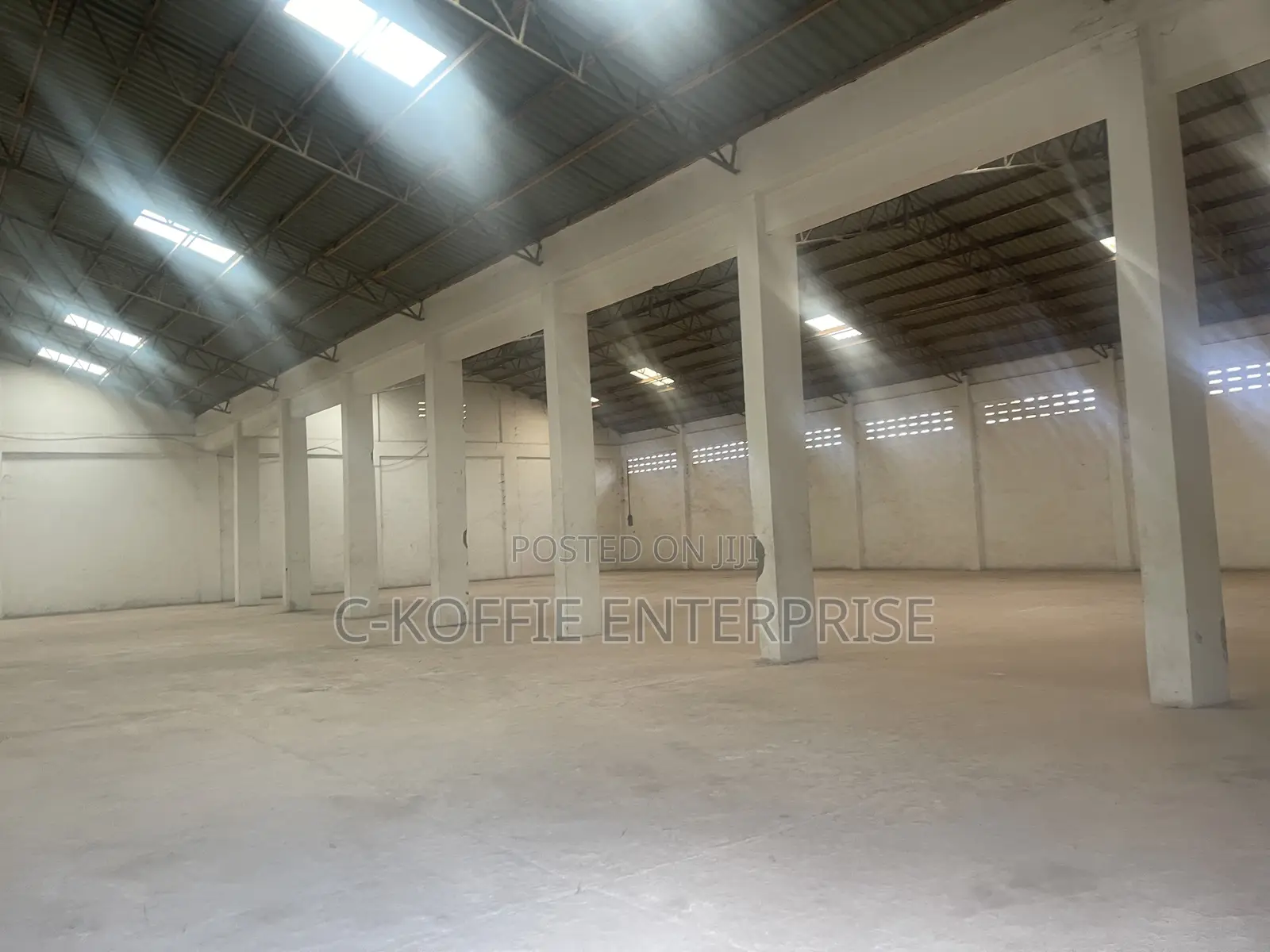2000sqm Warehouse at Tema for Rent