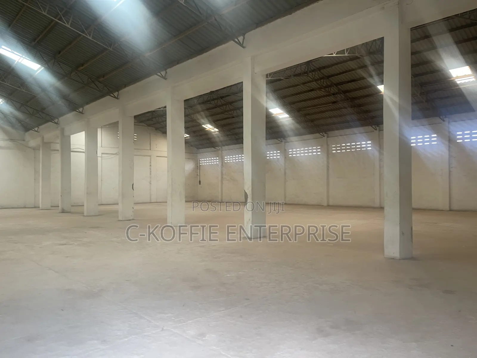 2000sqm Warehouse at Tema for Rent