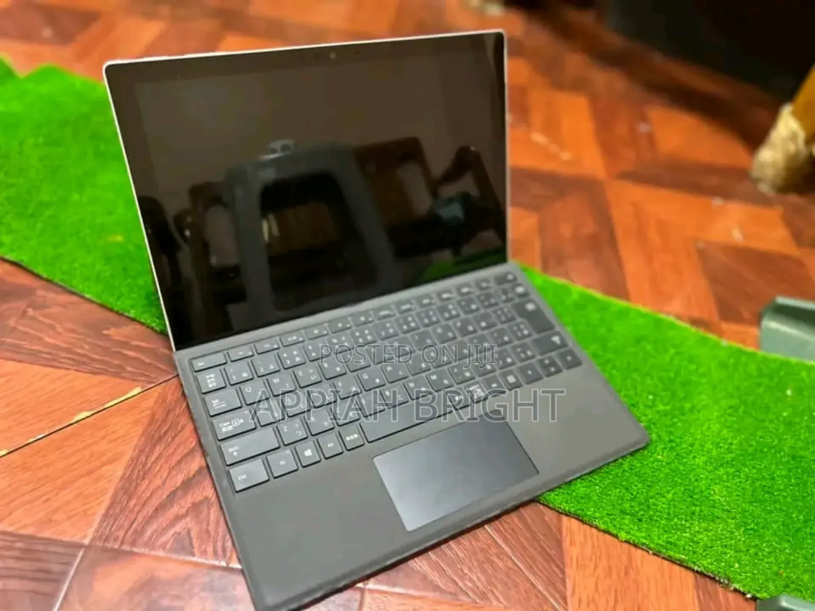 Laptop Microsoft Surface 3 4GB Intel Core i3 SSD 60GB