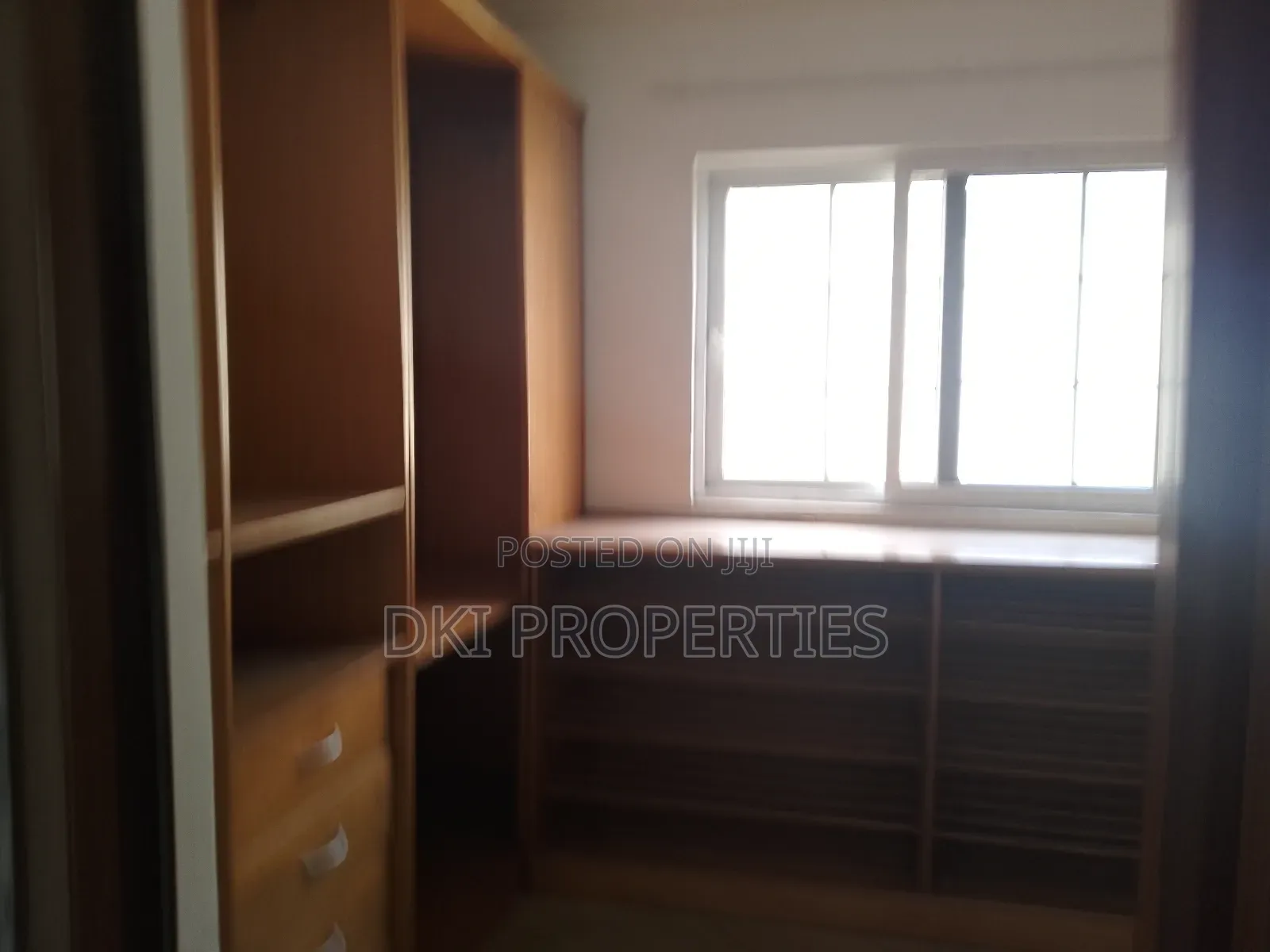 4bdrm House in Dki Properties, East Legon for sale